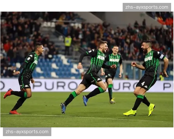 纪律委员会公告：因球迷投掷杂物，萨索洛俱乐部被处以主场空场一场处罚